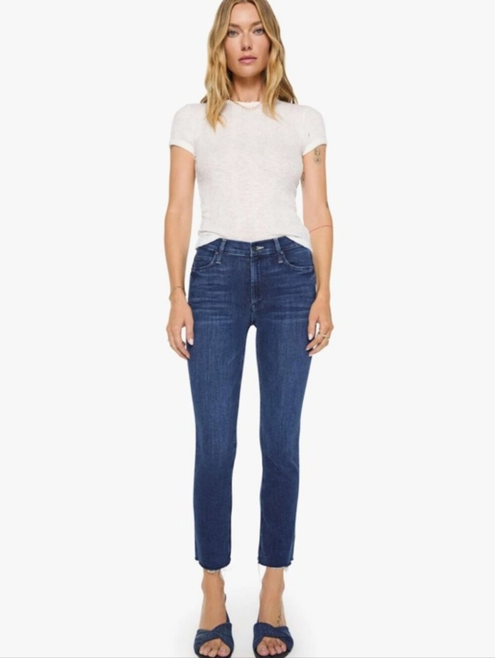 MOTHER Mid Rise Dazzler Ankle Fray Jeans Holding Hands Wash Women's Size 28